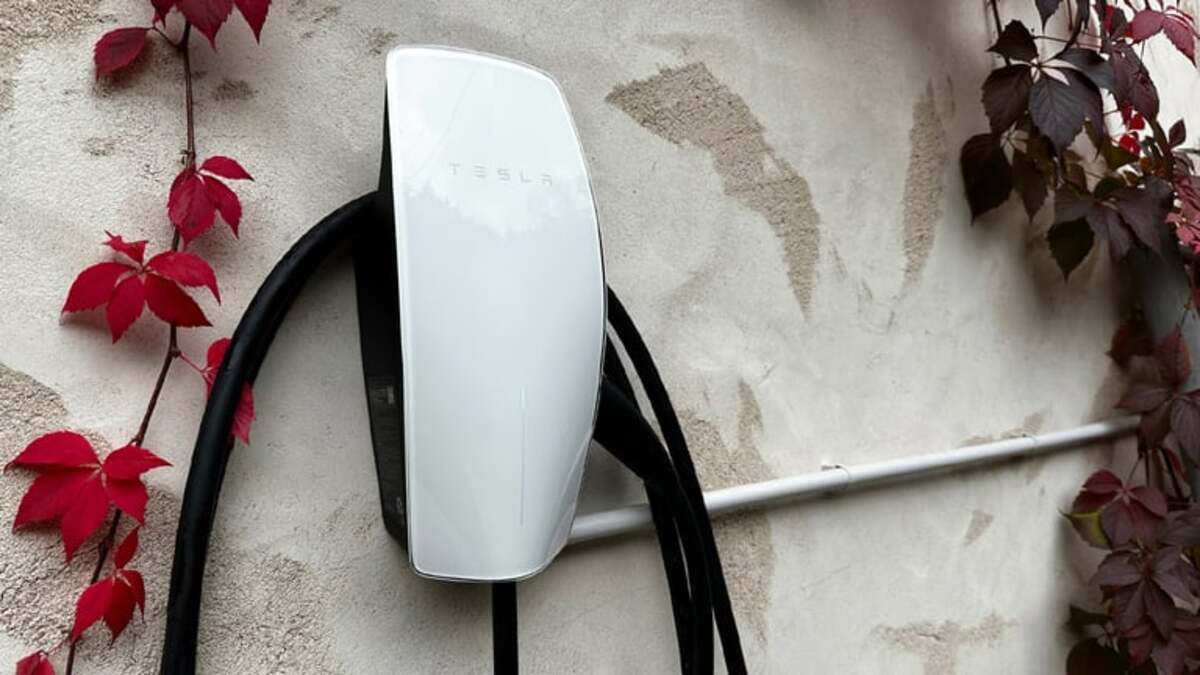 La borne de recharge à domicile de chez Tesla