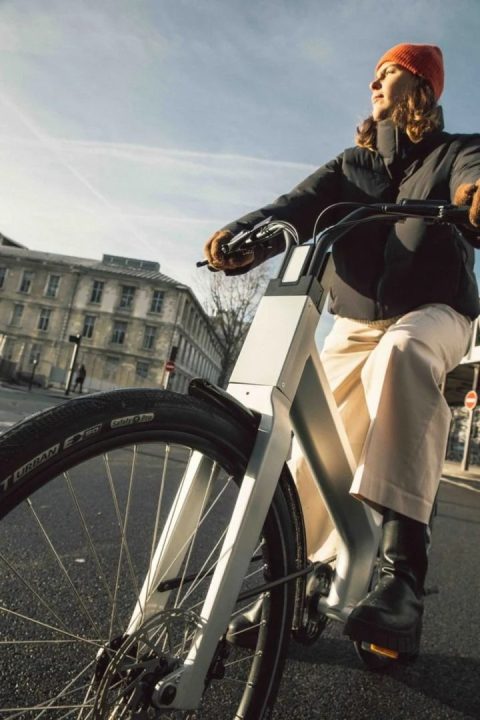 Le vélo à assistance électrique Anod Hybrid 2 a